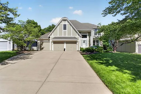 $600,000 | 13013 Bond Street, Overland Park, KS 66213
