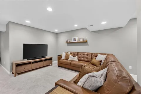 $600,000 | 13013 Bond Street, Overland Park, KS 66213