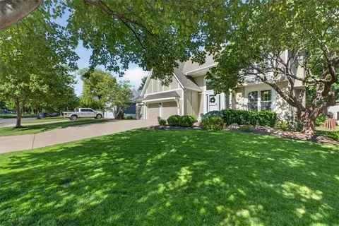 $600,000 | 13013 Bond Street, Overland Park, KS 66213