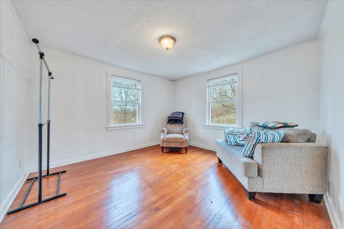 4439 Yellow Mountain Road Roanoke, VA 24014 - Photo 13 of 47 13-MIB04673