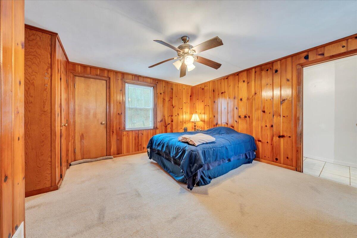 4439 Yellow Mountain Road Roanoke, VA 24014 - Photo 18 of 47 18-MIB04643