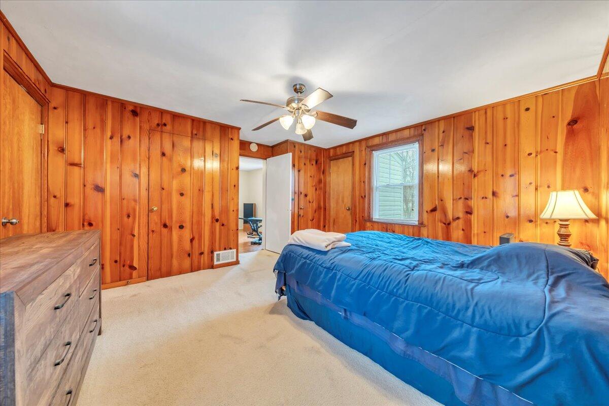 4439 Yellow Mountain Road Roanoke, VA 24014 - Photo 19 of 47 19-MIB04646