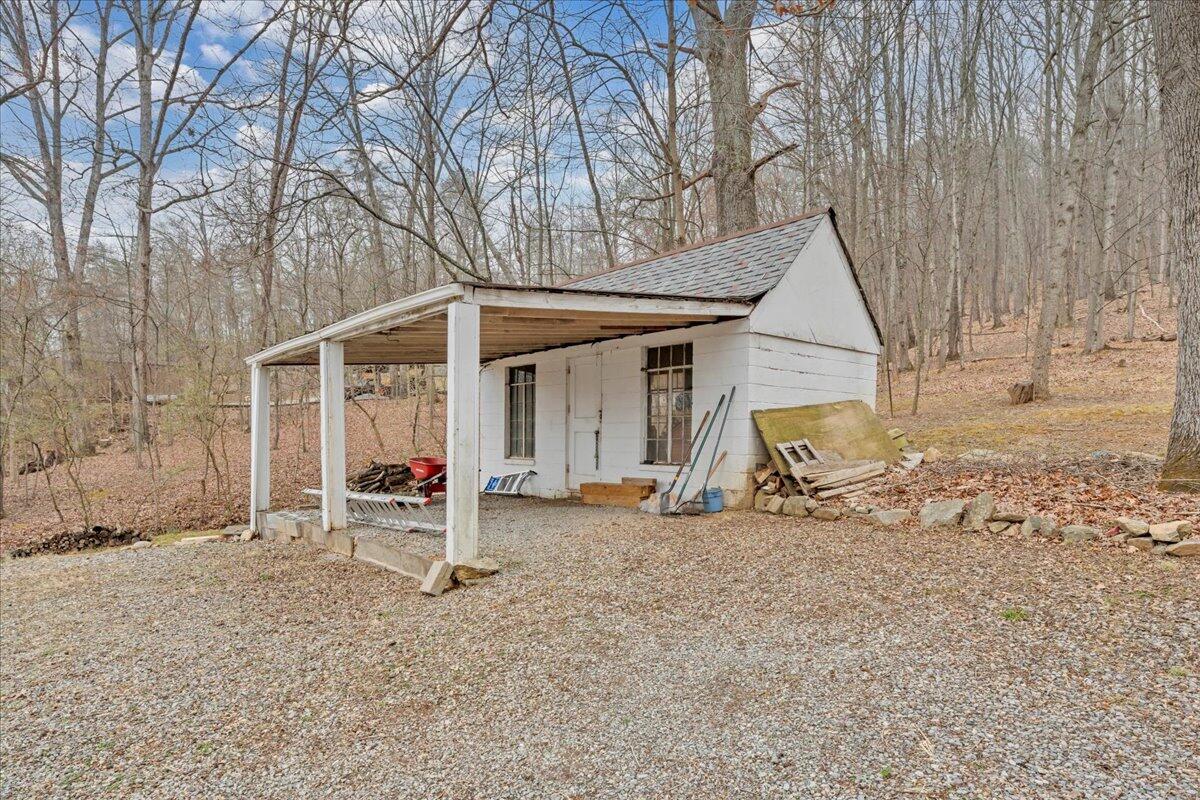4439 Yellow Mountain Road Roanoke, VA 24014 - Photo 29 of 47 29-MIB04715