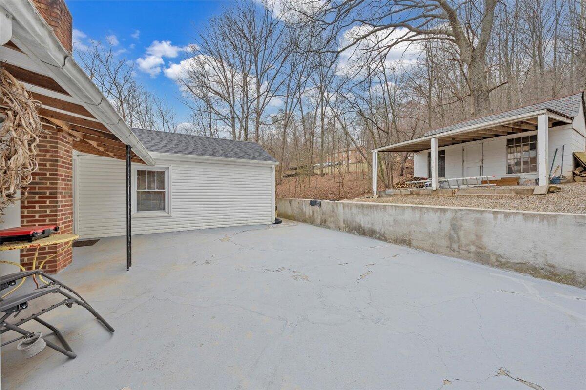 4439 Yellow Mountain Road Roanoke, VA 24014 - Photo 34 of 47 34-MIB04730
