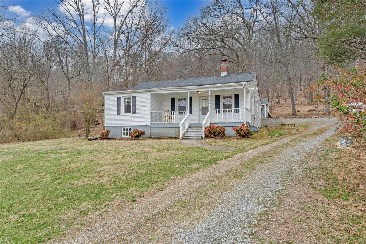 4439 Yellow Mountain Road Roanoke, VA 24014 - Photo 39 of 47 39-MIB04745
