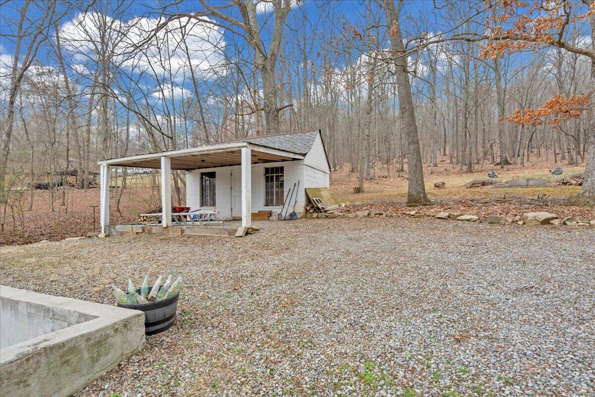 4439 Yellow Mountain Road Roanoke, VA 24014 - Photo 47 of 47 47-MIB04775