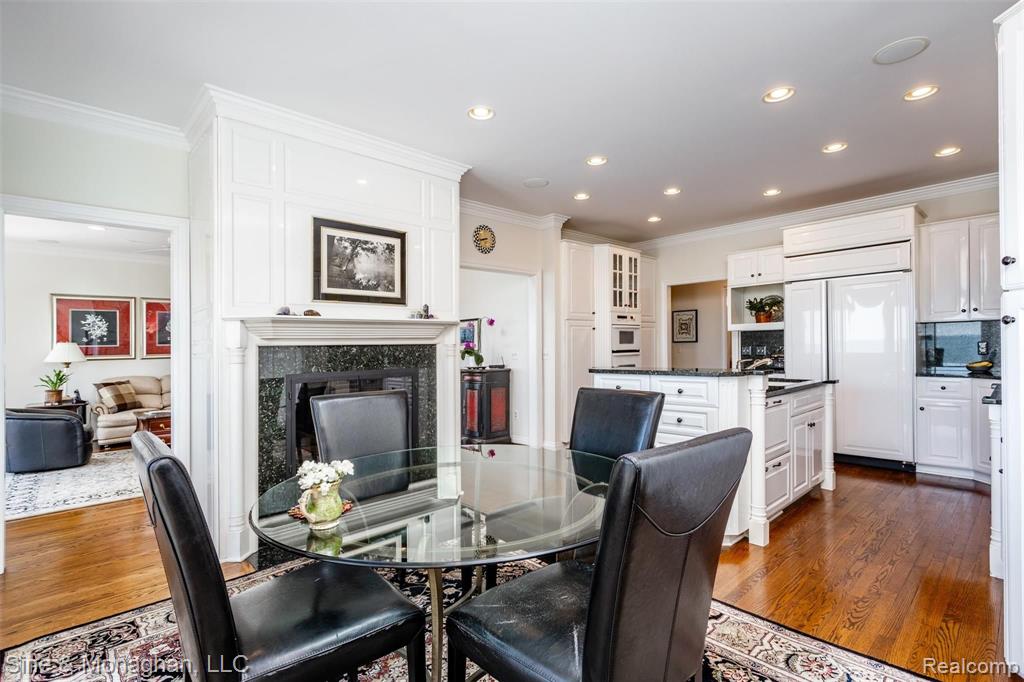 1020 Lake Shore Road Grosse Pointe Shores, MI 48236 - Photo 29 of 94