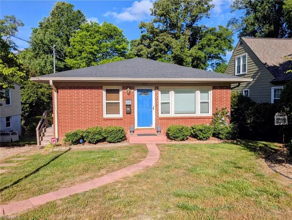 $1,500 | 1126 Martin Street, Winston-Salem, NC 27103