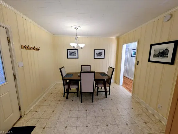 $1,500 | 1126 Martin Street, Winston-Salem, NC 27103