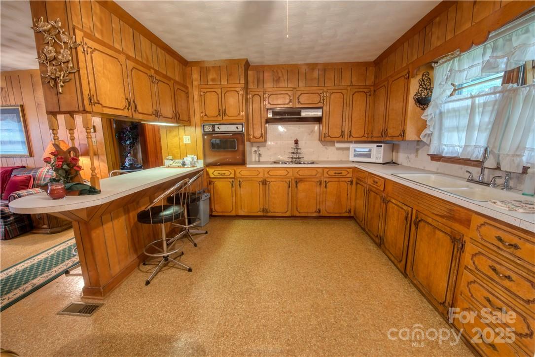 2083 Collinsville Road Columbus, NC 28722 - Photo 17 of 26 Gallery Image 17