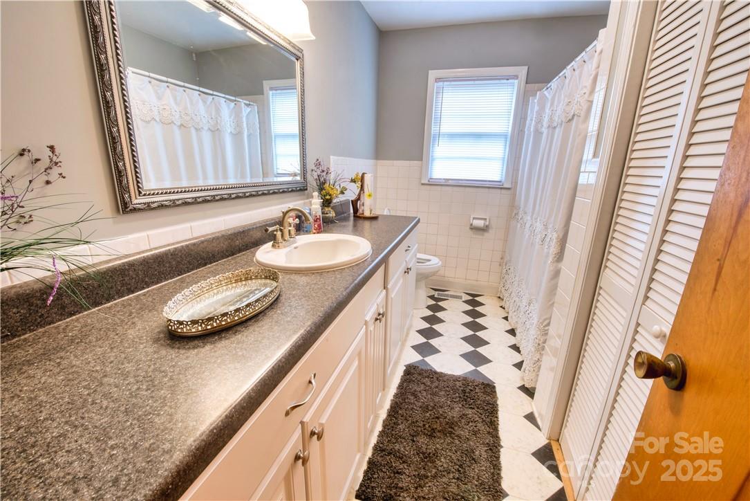 2083 Collinsville Road Columbus, NC 28722 - Photo 18 of 26 Gallery Image 18