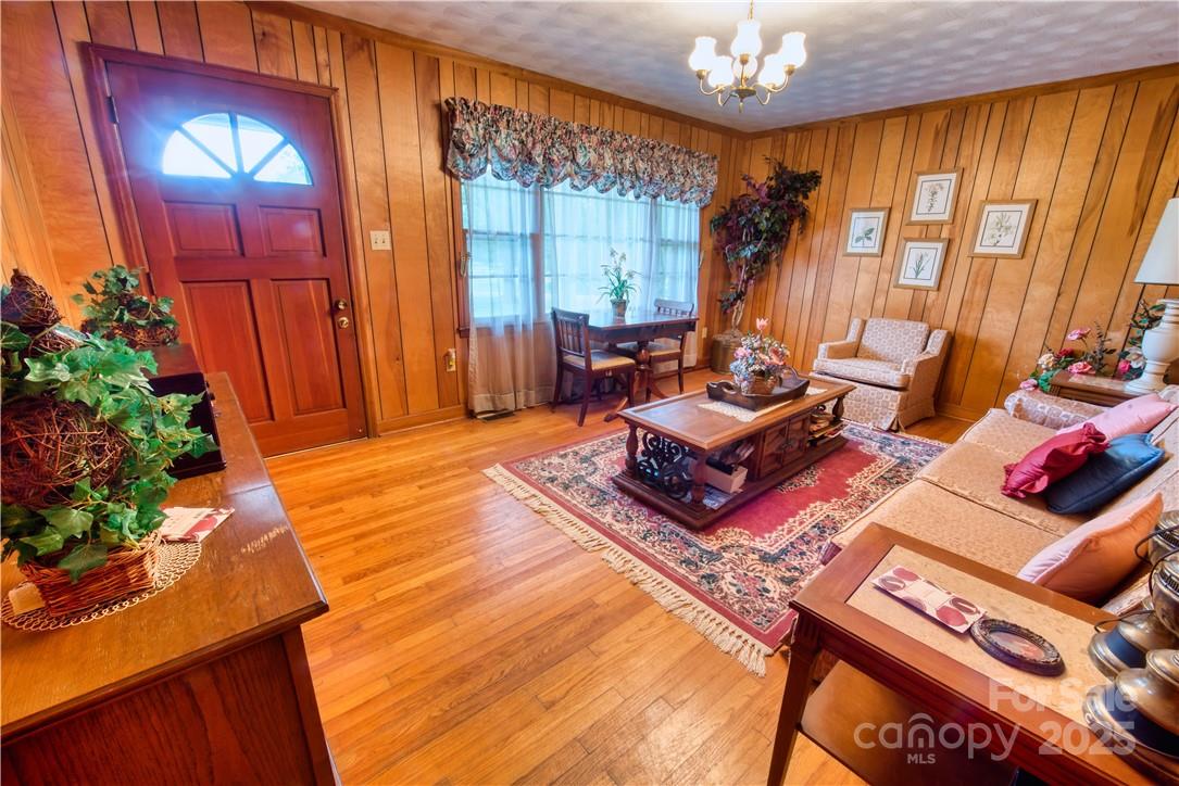 2083 Collinsville Road Columbus, NC 28722 - Photo 21 of 26 Gallery Image 21