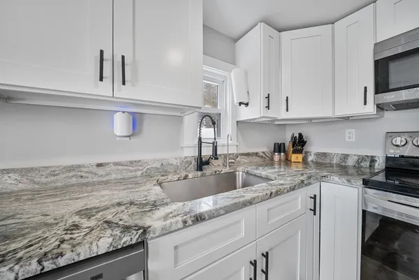 $440,000 | 190 New Hampshire Rte 103, Warner, NH 03278