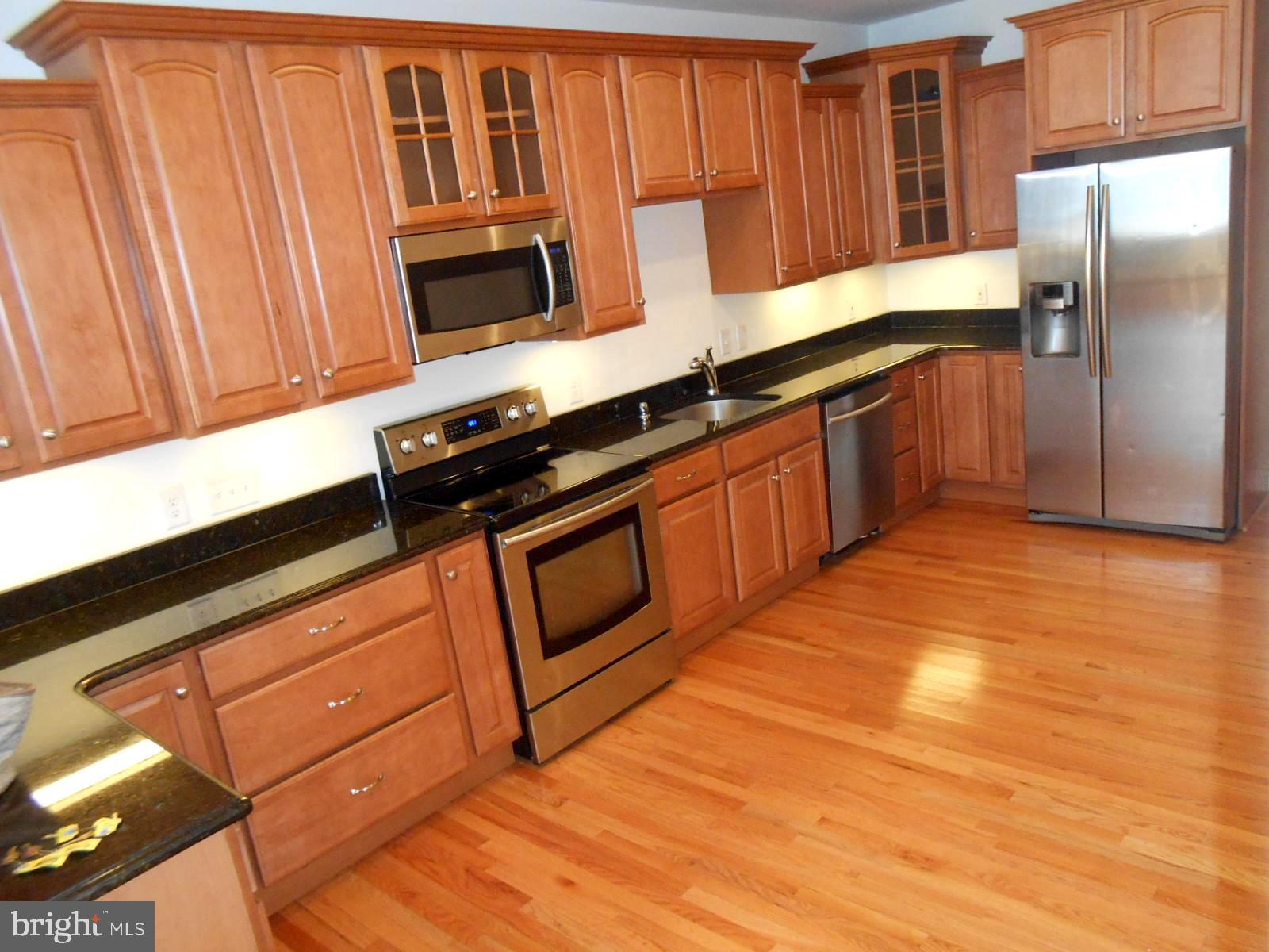 1706 Fleet Street, Unit 2 Baltimore, MD 21231 - Photo 5 of 13 Kitchen