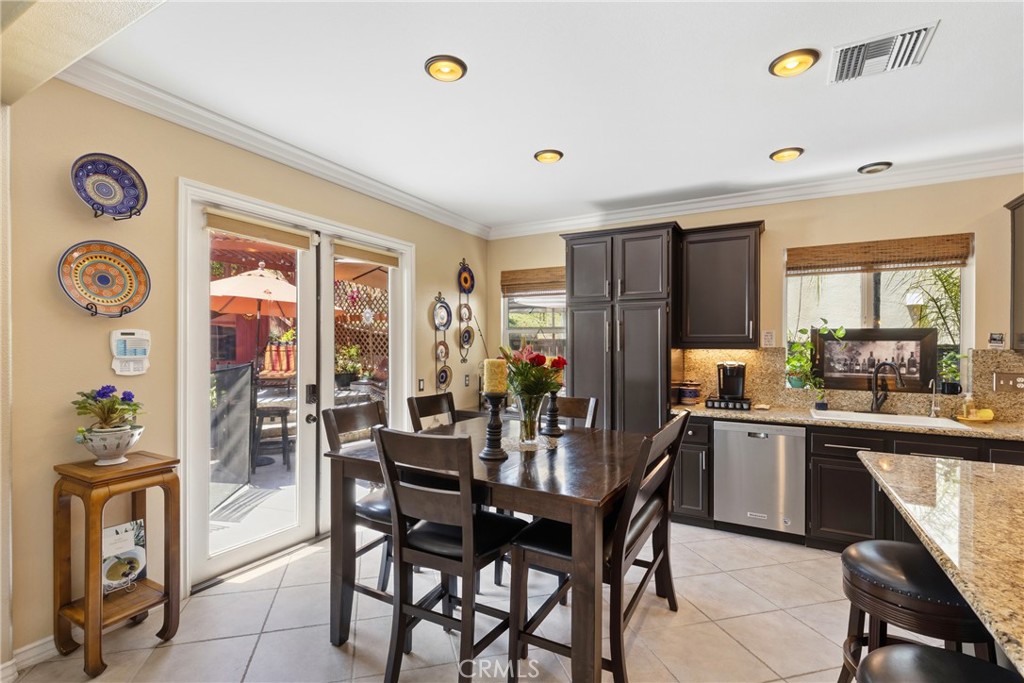17059 Noble View Circle Riverside, CA 92503 - Photo 13 of 55