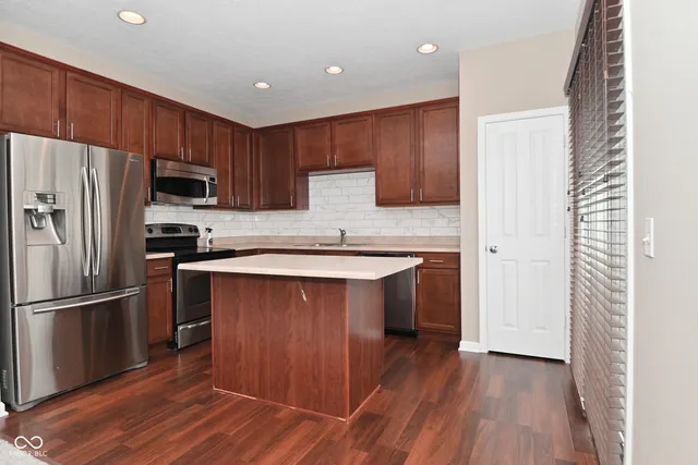 $2,200 | 6301 Schooler Drive, Whitestown, IN 46075