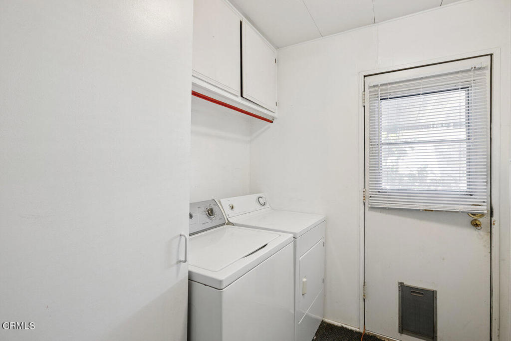 1550 Rory Lane, Unit 82 Simi Valley, CA 93063 - Photo 27 of 27 a utility room with dryer and washer