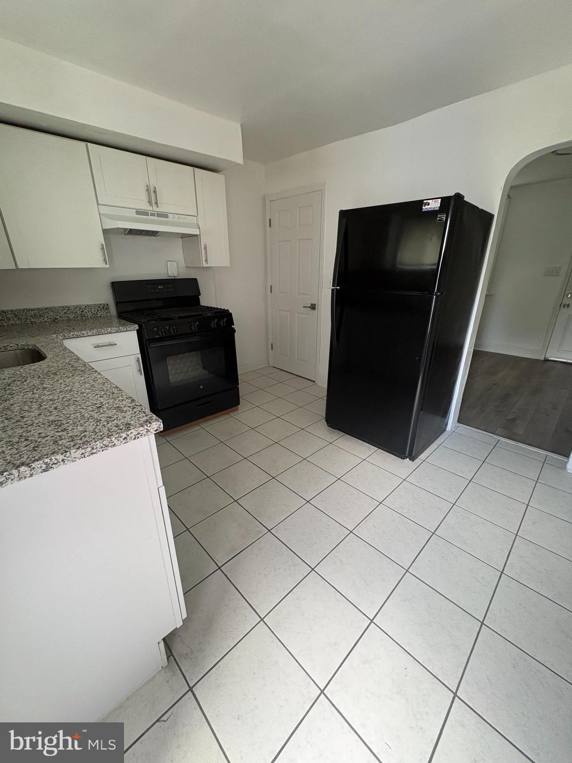 3081 Alabama Road Camden, NJ 08104 - Photo 3 of 17