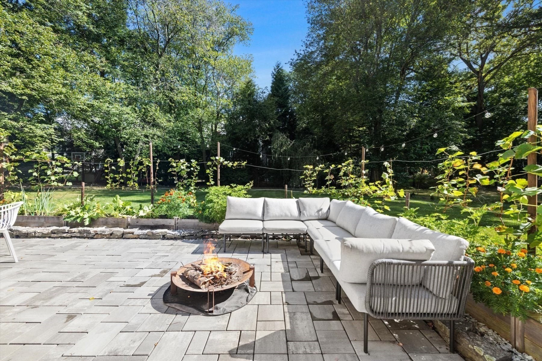 38 Hunnewell Street Needham, MA 02494 - Photo 7 of 38 Gallery Image 7