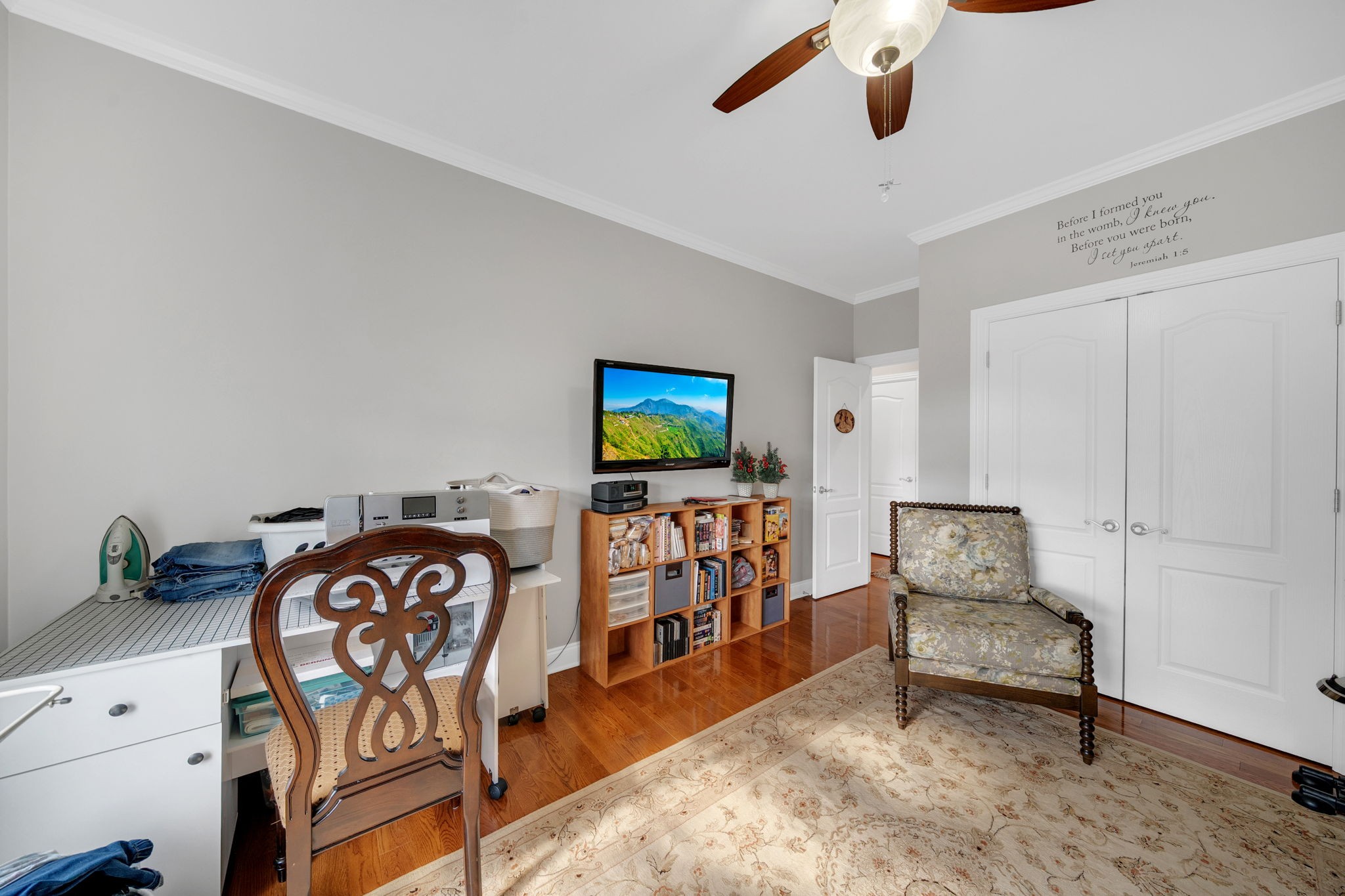 495 Favre Circle Winchester, TN 37398 - Photo 22 of 31 a living room with furniture and a flat screen tv