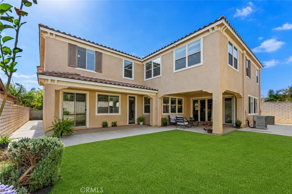 7600 Presidio Road Eastvale, CA 92880 - Photo 61 of 75 digitally enhanced grass