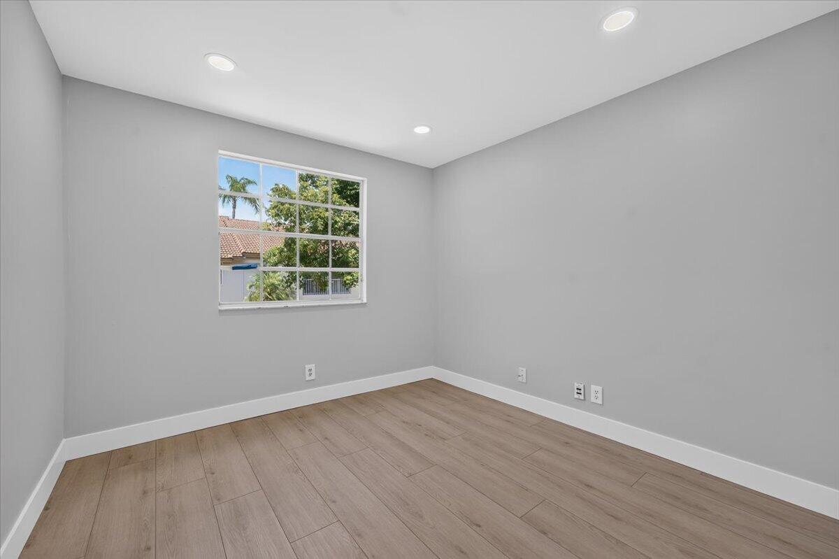 6611 Via Regina Boca Raton, FL 33433 - Photo 21 of 30 21-025_DSC03514