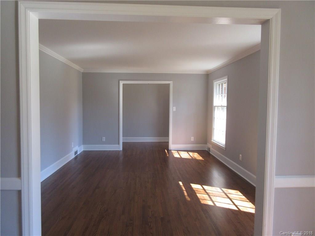 3433 Woodleaf Road, Unit 12 Charlotte, NC 28205 - Photo 12 of 27 Gallery Image 12