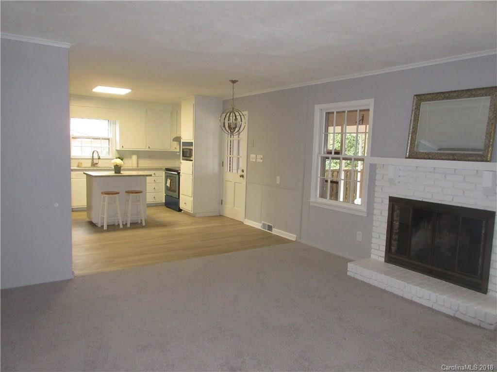 3433 Woodleaf Road, Unit 12 Charlotte, NC 28205 - Photo 17 of 27 Gallery Image 17