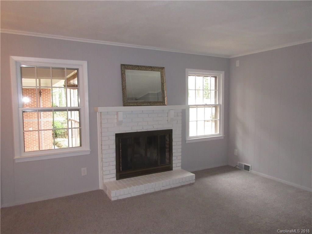 3433 Woodleaf Road, Unit 12 Charlotte, NC 28205 - Photo 18 of 27 Gallery Image 18