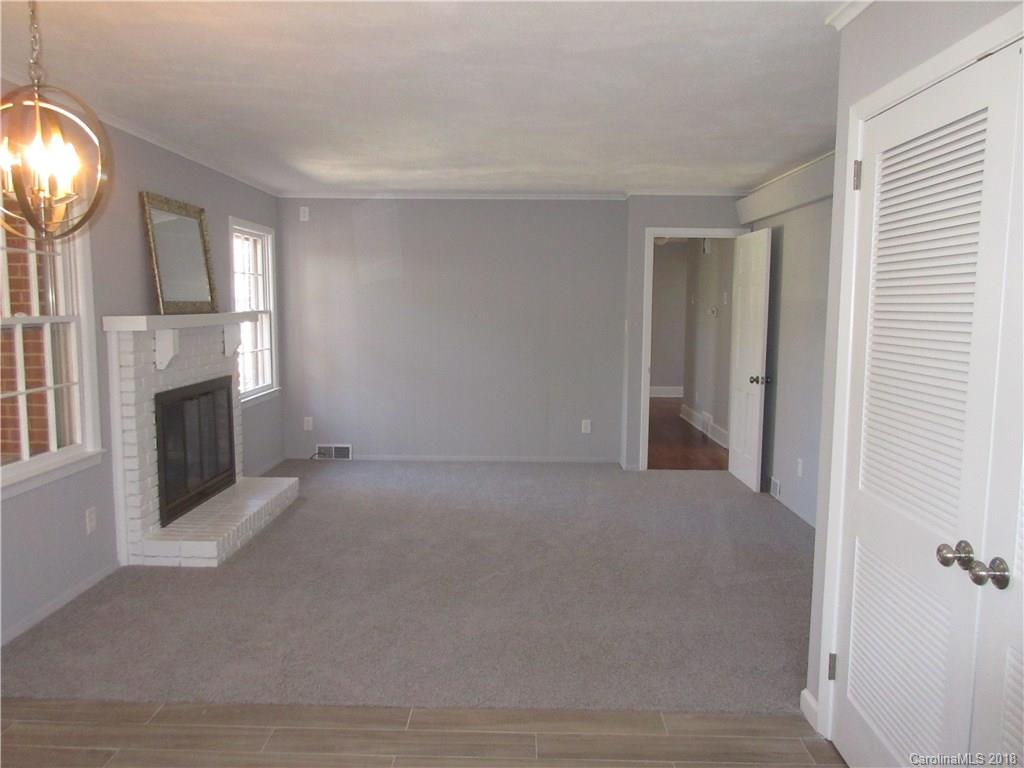 3433 Woodleaf Road, Unit 12 Charlotte, NC 28205 - Photo 20 of 27 Gallery Image 20