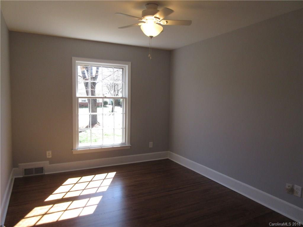 3433 Woodleaf Road, Unit 12 Charlotte, NC 28205 - Photo 23 of 27 Gallery Image 23