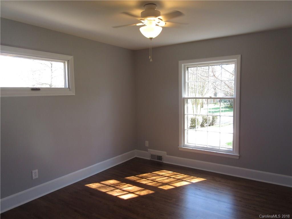3433 Woodleaf Road, Unit 12 Charlotte, NC 28205 - Photo 24 of 27 Gallery Image 24