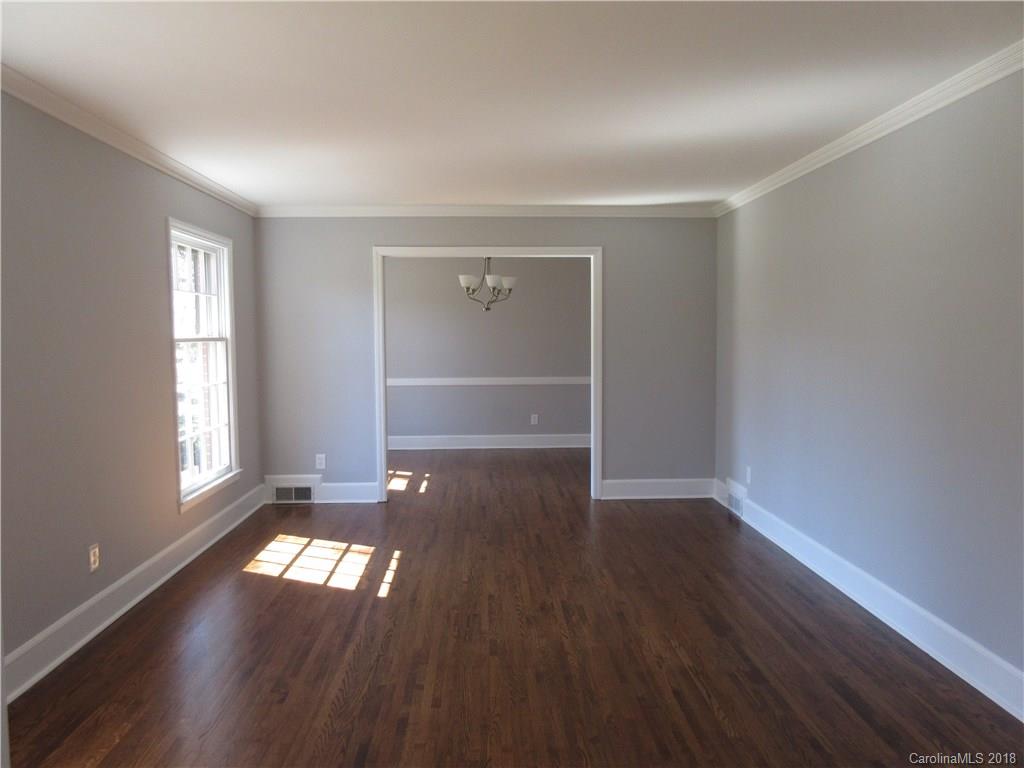 3433 Woodleaf Road, Unit 12 Charlotte, NC 28205 - Photo 10 of 27 Gallery Image 10