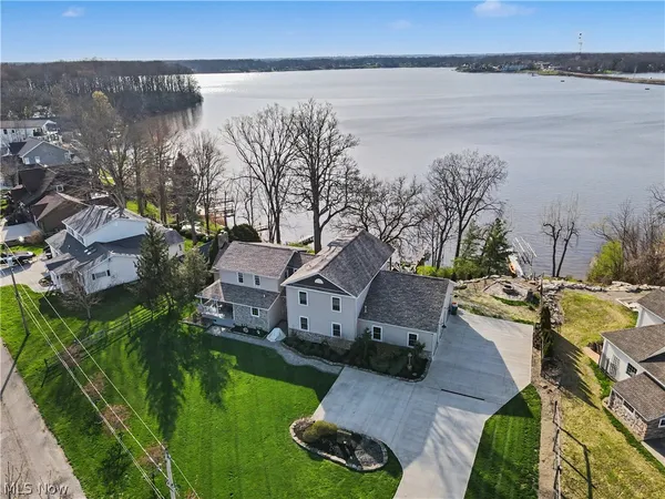 $1,490,000 | 16870 Headland Avenue, Lake Milton, OH 44429
