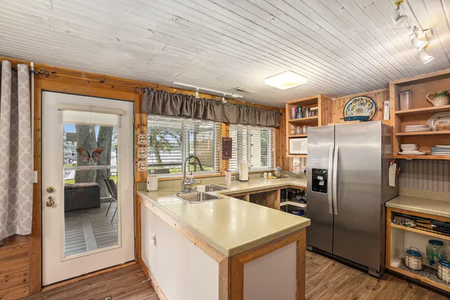 $450,000 | 11422 Lakeshore Drive, Lakeview, MI 48850