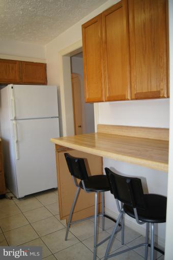 1812 Loch Shiel Road Baltimore, MD 21286 - Photo 18 of 30 Second floor apartment breakfast bar
