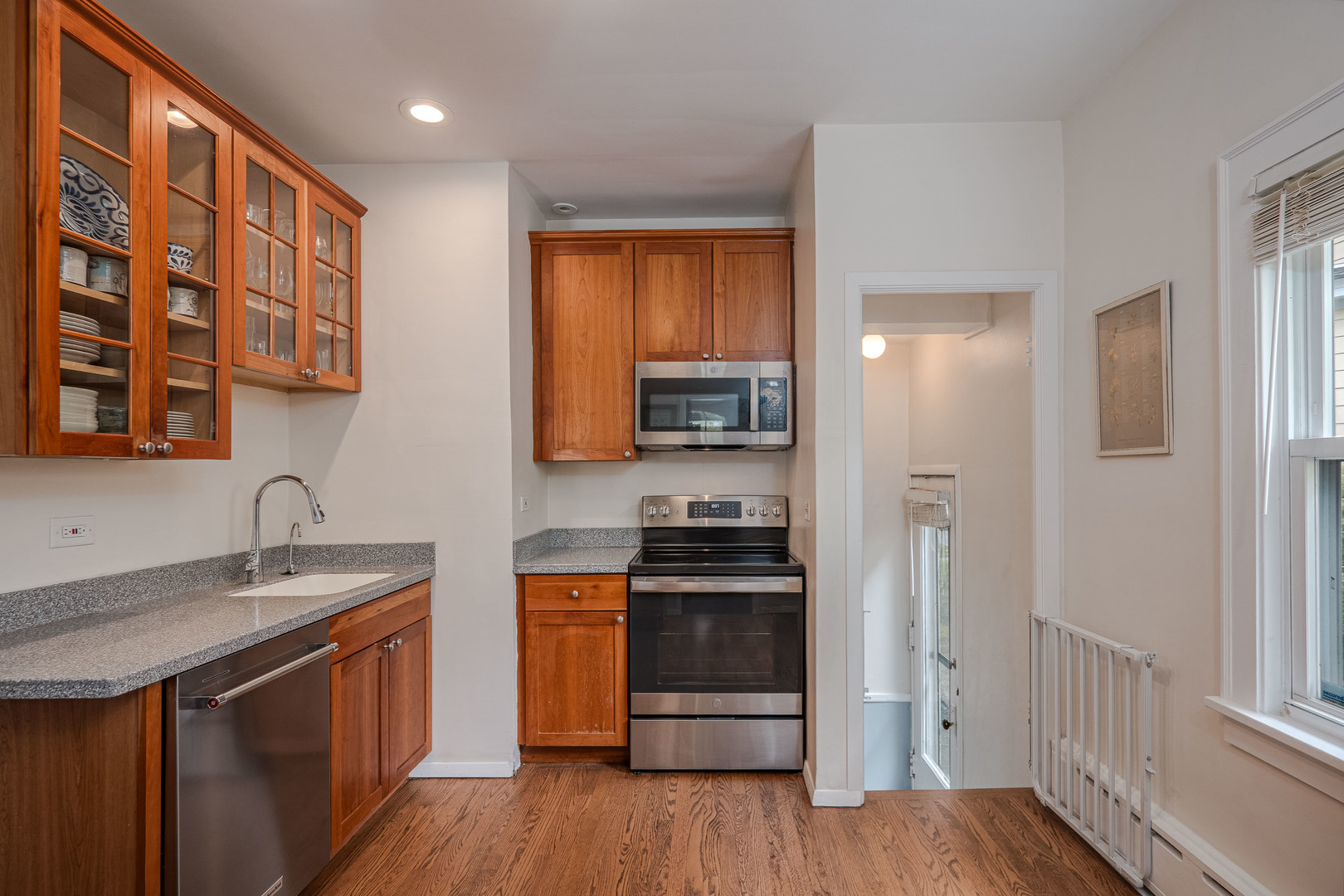 1204 Madison Street Evanston, IL 60202 - Photo 19 of 56