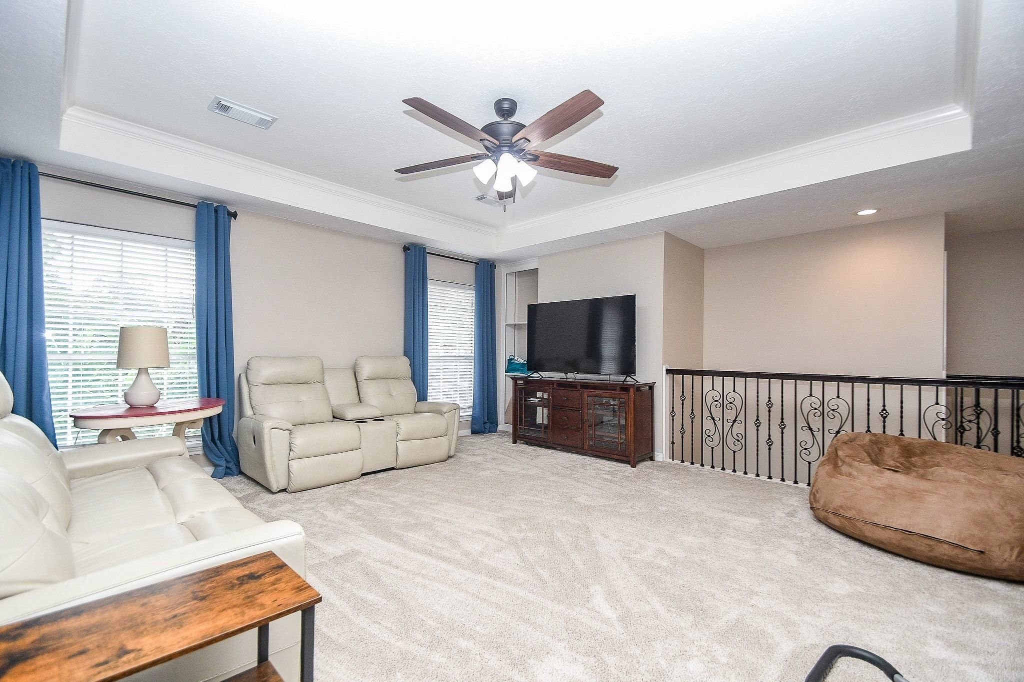 3106 Dulaney Road Houston, TX 77084 - Photo 18 of 33 Generous sized gameroom with tray ceilings.