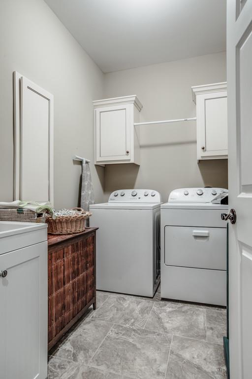 4128 Turnberry Road Spring Hill, TN 37174 - Photo 25 of 30 a utility room with washer and dryer