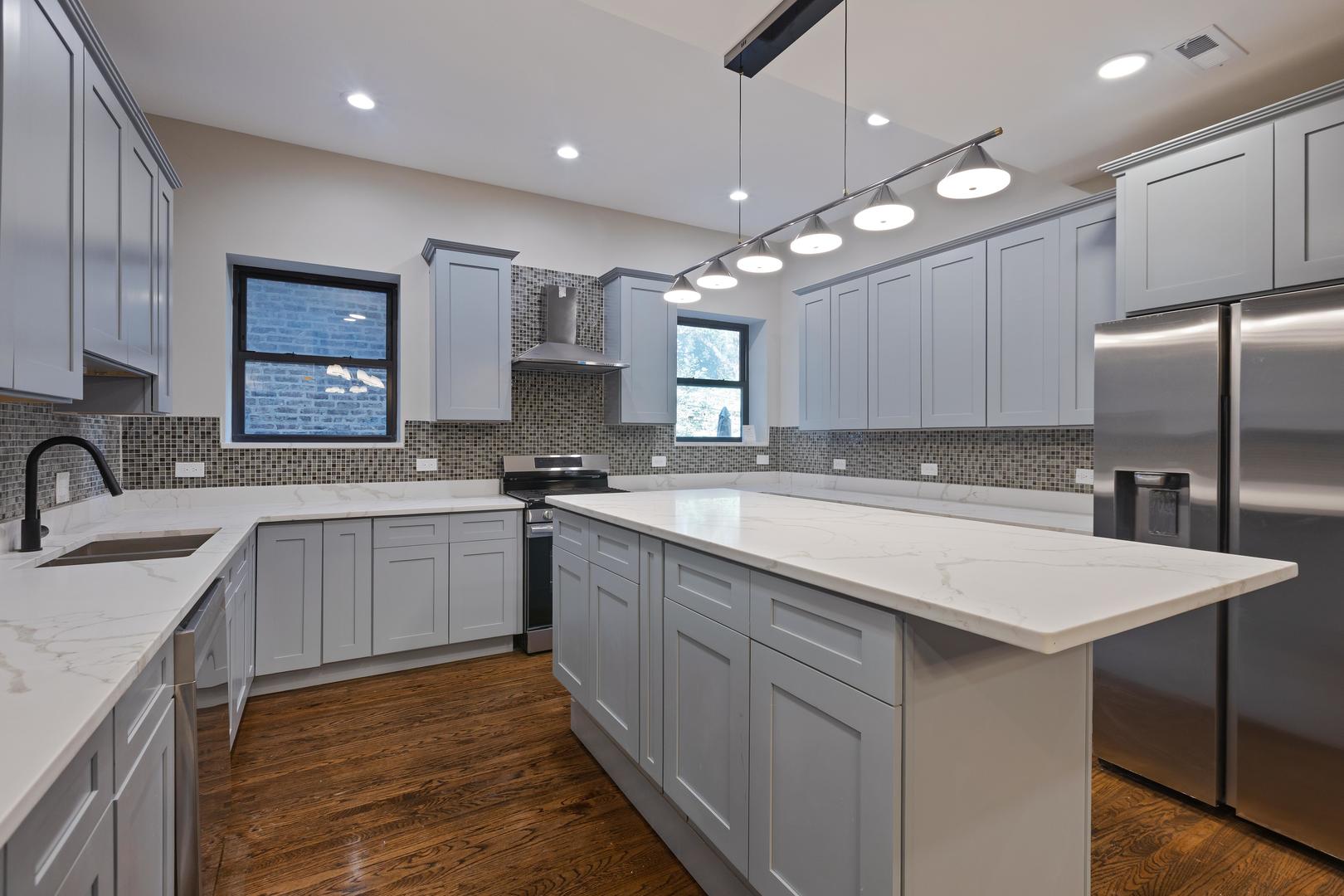 442 East 48th Street, Unit 1E Chicago, IL 60615 - Photo 16 of 31