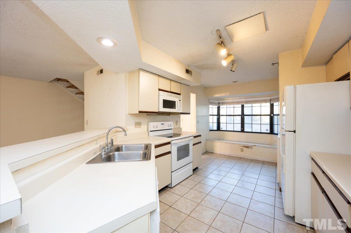 7649 Falcon Rest Circle, Unit 7649 Raleigh, NC 27615 - Photo 14 of 21 Gallery Image 14
