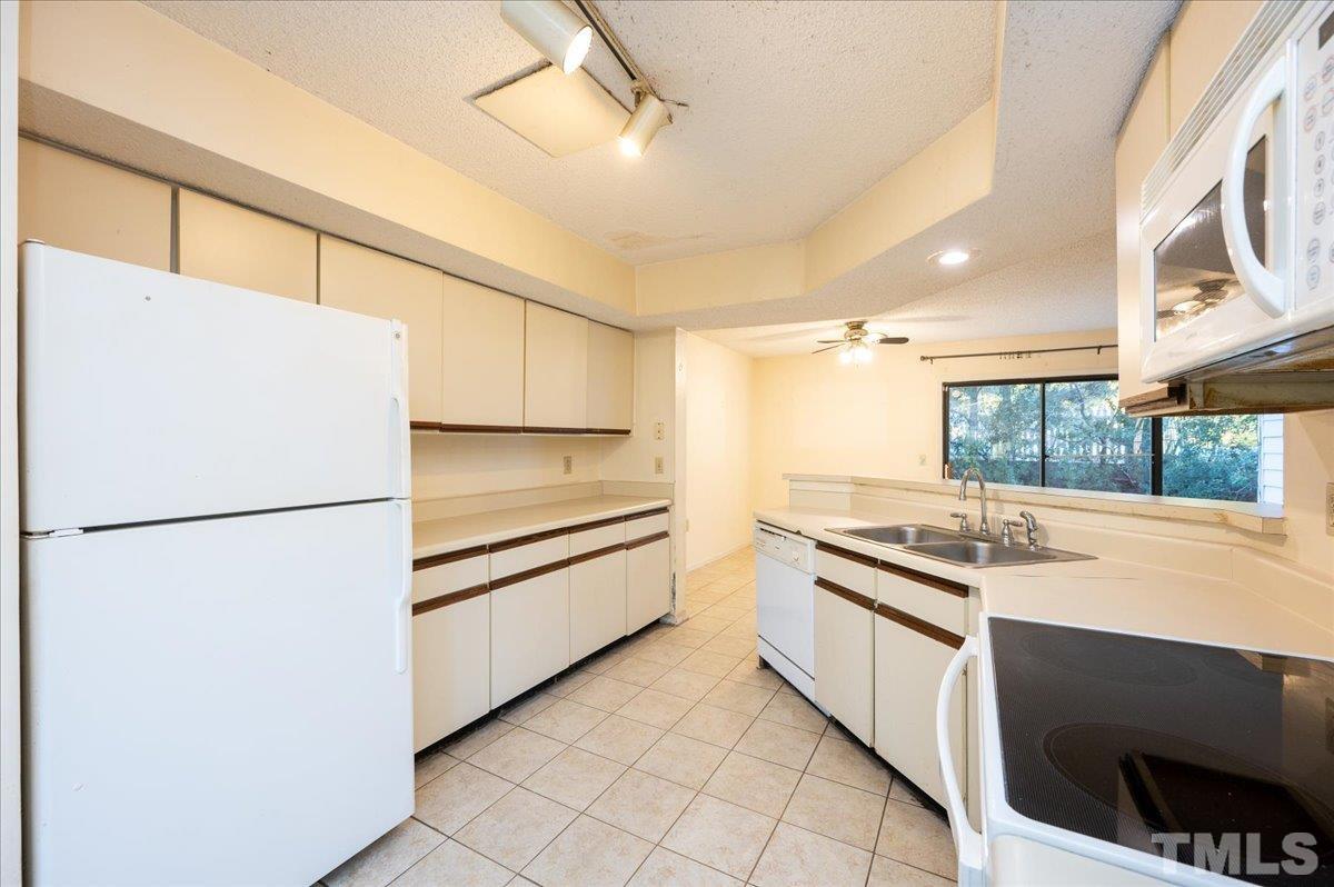 7649 Falcon Rest Circle, Unit 7649 Raleigh, NC 27615 - Photo 16 of 21 Gallery Image 16