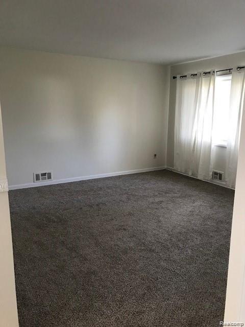 3421 Hammerberg Road Flint, MI 48507 - Photo 10 of 13 IMG_5382.JPEG