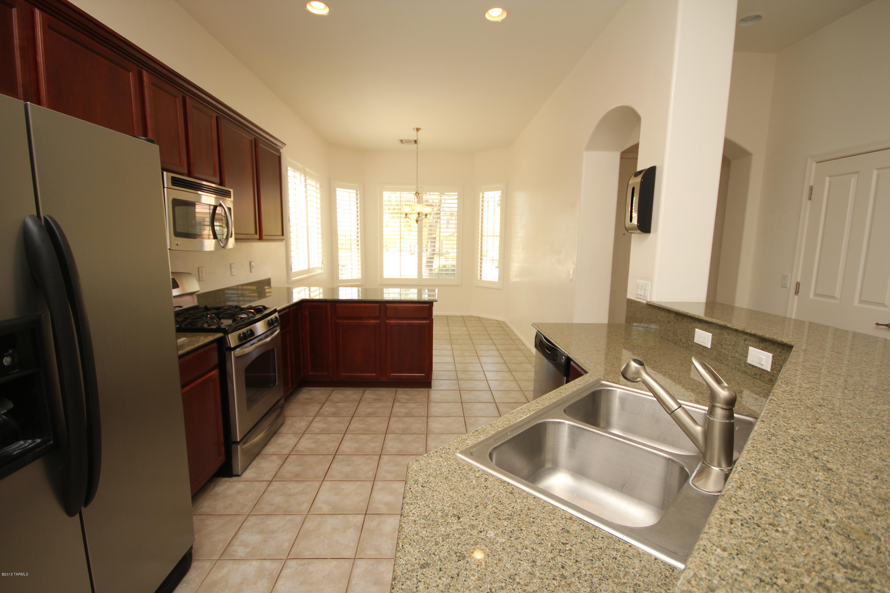 12874 Bloomington Loop Tucson, AZ 85755 - Photo 3 of 44
