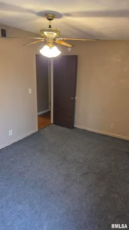 $84,990 | 6831 North Frostwood Parkway, Unit 82, Peoria, IL 61615