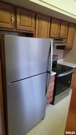 $84,990 | 6831 North Frostwood Parkway, Unit 82, Peoria, IL 61615