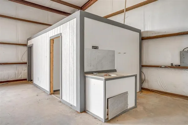 $575,000 | 1841 West Highway 199, Springtown, TX 76082