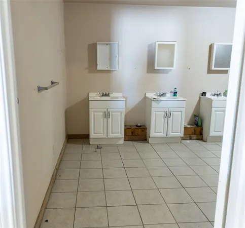 $1,150,000 | 600 North E Avenue, Kermit, TX 79745