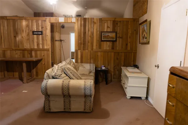 $1,150,000 | 600 North E Avenue, Kermit, TX 79745