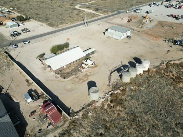 $1,150,000 | 600 North E Avenue, Kermit, TX 79745